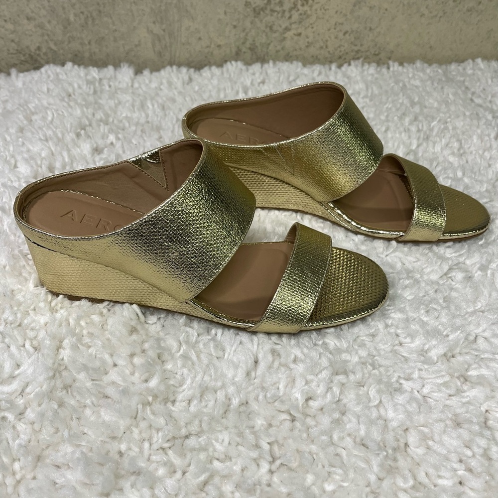 AEROSOLES Gold Wedge Sandals